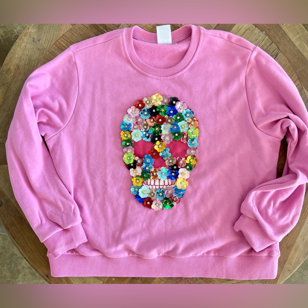 QUEEN OF SPARKLE- Skull Sweater